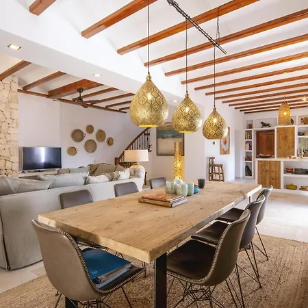 Xarabella By Aguilarent דניה